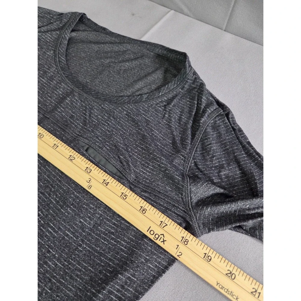 Lululemon Shirt Womens 8 Heather Gray Fall In Place Short Sleeve Casual Soft Gym